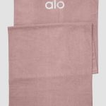 Alo Yoga Grounded No-Slip Towel - Smoky Quartz