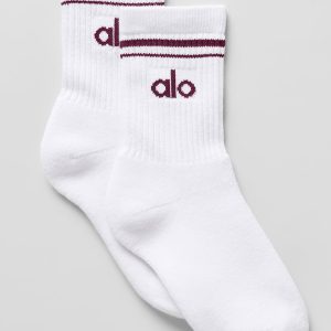 Alo Yoga Unisex Half-Crew Throwback Sock - White/Burgundy