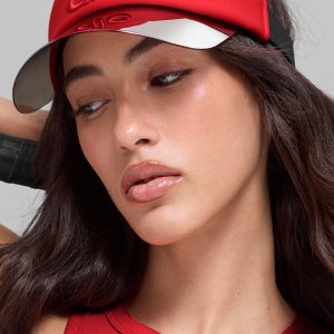 Alo Yoga Airlift Solar Visor - Bright Red