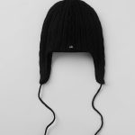 Alo Yoga Cable Knit Winter Bliss Earflap Beanie - Black