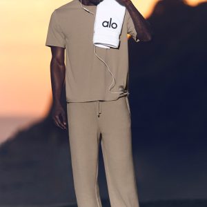 Alo Yoga Street Essential Tee - Gravel