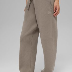 Alo Yoga Scholar Straight Leg Sweatpant - Light Cocoa