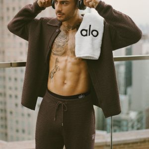 Alo Yoga 5" Shift Knit Short - Espresso