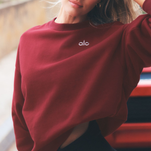 Alo Yoga Accolade Crew Neck Pullover - Summer Romance Red