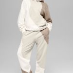 Alo Yoga Make Waves Hoodie - Ivory/Bone/Gravel