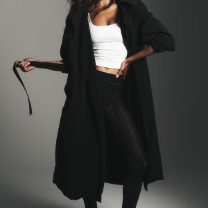 Alo Yoga Crinkle On The Move Trench - Black