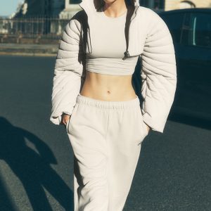 Alo Yoga Accolade Straight Leg Sweatpant - Bone