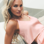 Alo Yoga Silk Blend Radiance Tank - Sundrenched Pink