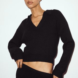 Alo Yoga Cashmere Northstar Polo - Black
