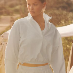 Alo Yoga Cropped 1/4 Zip Alumni Pullover - Ivory