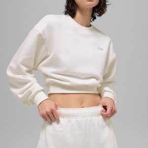 Alo Yoga Cropped Accolade Crewneck - Ivory
