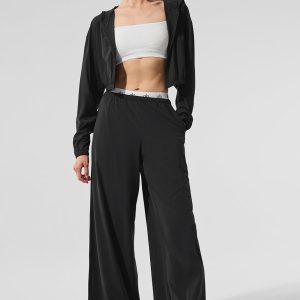 Alo Yoga Breezy Wide Leg Pant (Long) - Black
