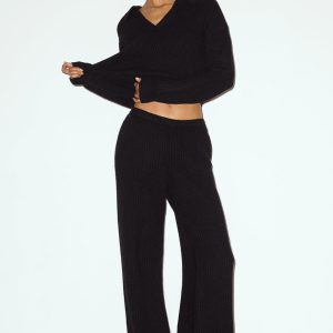 Alo Yoga Cashmere High-Waist Northstar Straight Leg Pant - Black