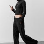 Alo Yoga Sway Mid-Rise On The Go Pant - Black