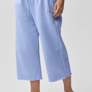 Alo Yoga Accolade Cutoff Sweatpant - Light Provence Blue