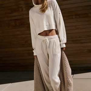 Alo Yoga Muse Sweatpant - Ivory