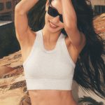 Alo Yoga Seamless Delight High Neck Bra - White Heather